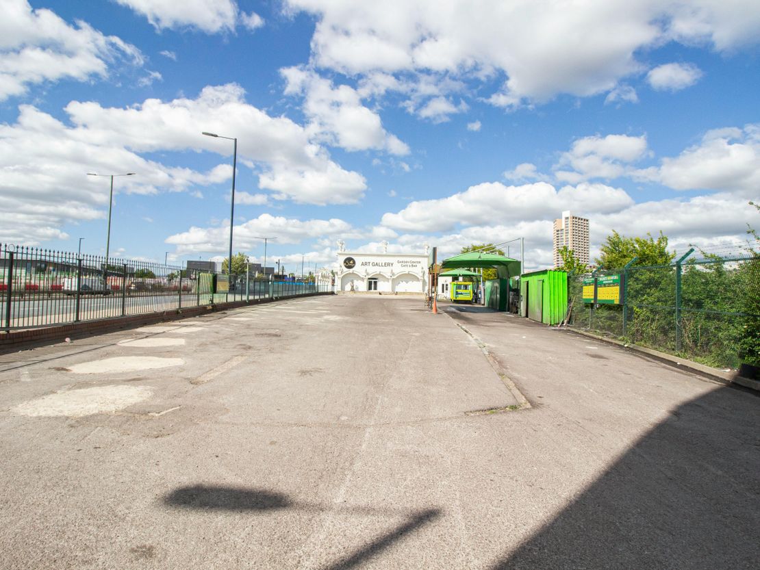 600 - 610 Western Avenue, London, W3 0TE