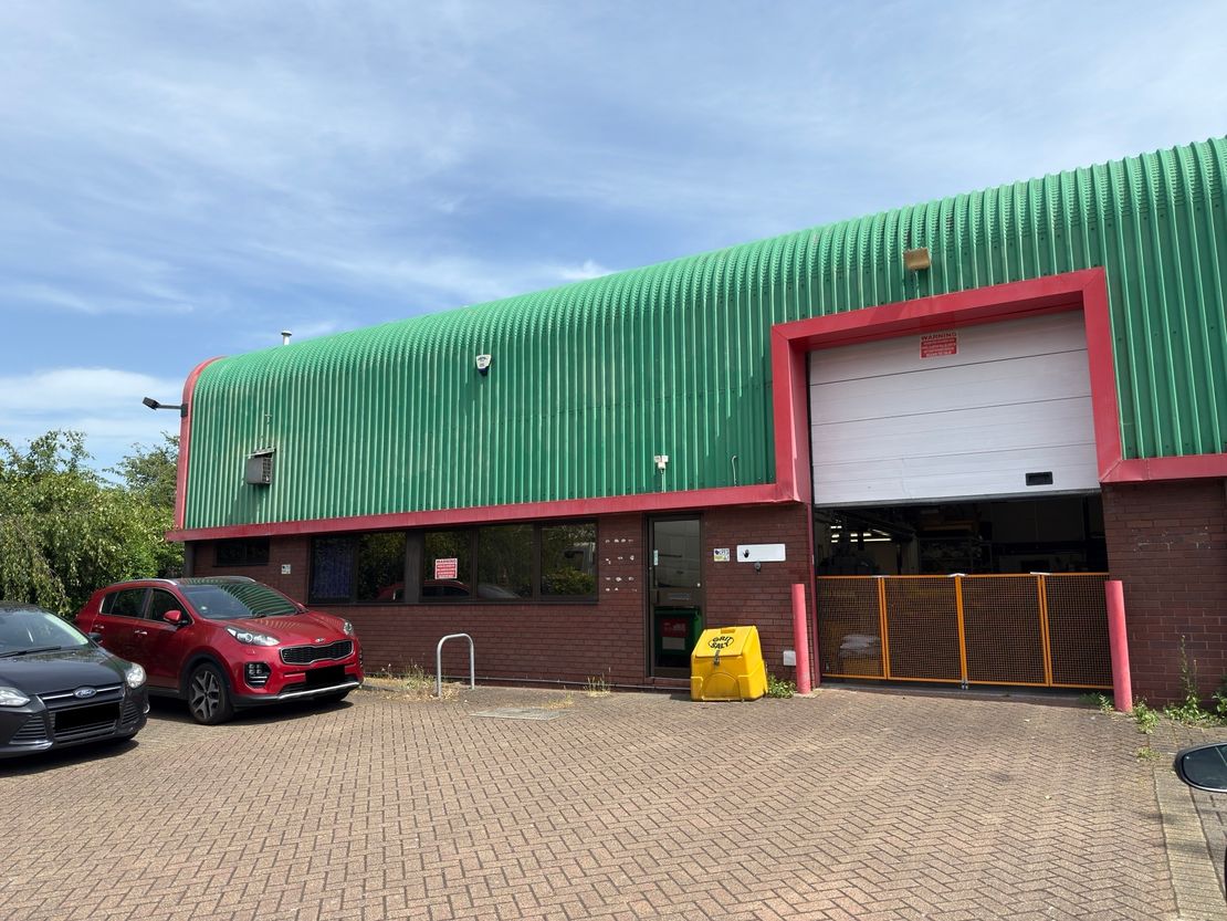 C1 Springhead Enterprise Park, Springhead Road, Northfleet, Gravesend, Kent, DA11 8HD