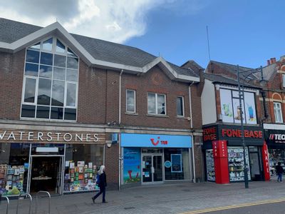 Property Image for 118 High Street, Watford, WD17 2BJ