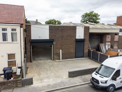 Property Image for 8 North Road, Southall, UB1 2JH
