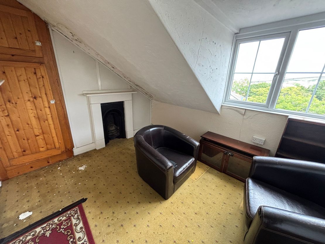 40 & 42a Victoria Road, Woolston, Southampton, Hampshire, SO19 9DX