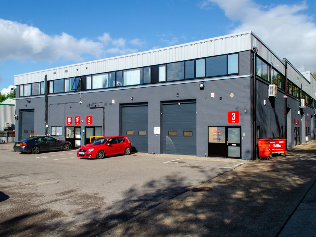 Unit 3 Redlands Centre, Ullswater Crescent, Coulsdon, CR5 2HT