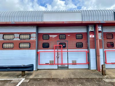 Property Image for Unit 9, Acacia Close, Cherrycourt Way, Leighton Buzzard, LU7 4QE