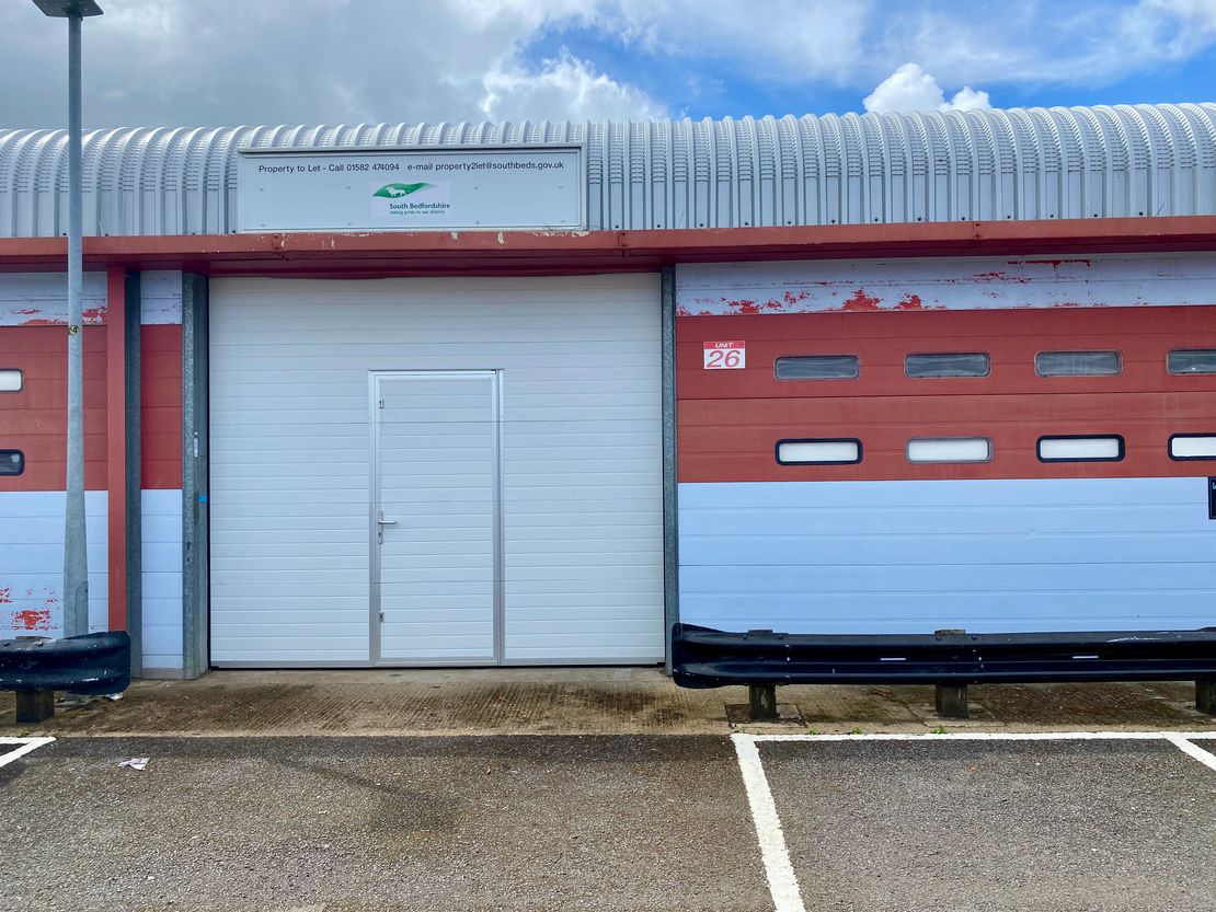 Unit 26, Acacia Close, Cherrycourt Way, Leighton Buzzard, LU7 4QE