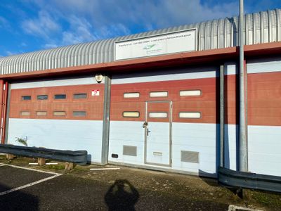 Property Image for Unit 2, Acacia Close, Cherrycourt Way, Leighton Buzzard, LU7 4QE