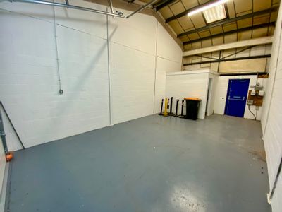 Property Image for Unit 18, Acacia Close, Cherrycourt Way, Leighton Buzzard, LU7 4QE