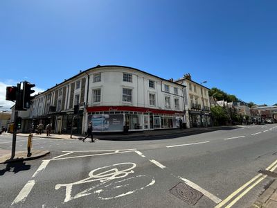 Property Image for 26 Jewry Street, Winchester, SO23 8SB