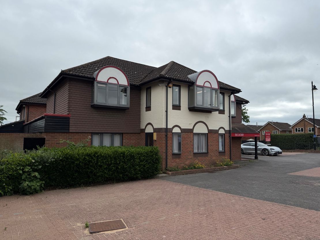 14-16 Mulfords Hill, Tadley RG26 3JA