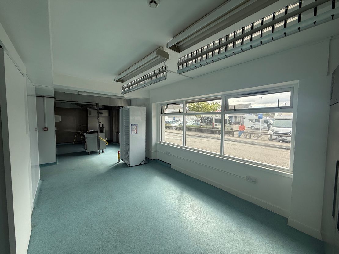 Unit 1 / 1A, Latherton Centre, Latheron Lane, Ullapool, Highland, IV26 2XB
