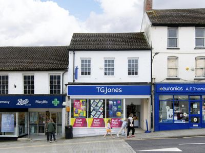 Property Image for 16 High Street, Chepstow, NP16 5LQ