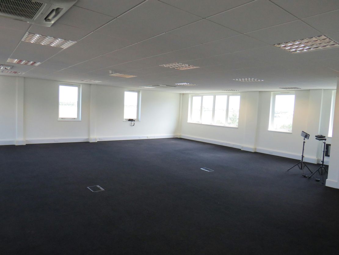 30 Hercules Way, Farnborough Aerospace Centre, GU14 6UU