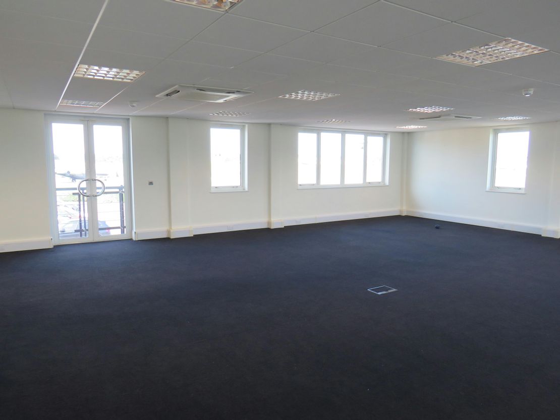 30 Hercules Way, Farnborough Aerospace Centre, GU14 6UU
