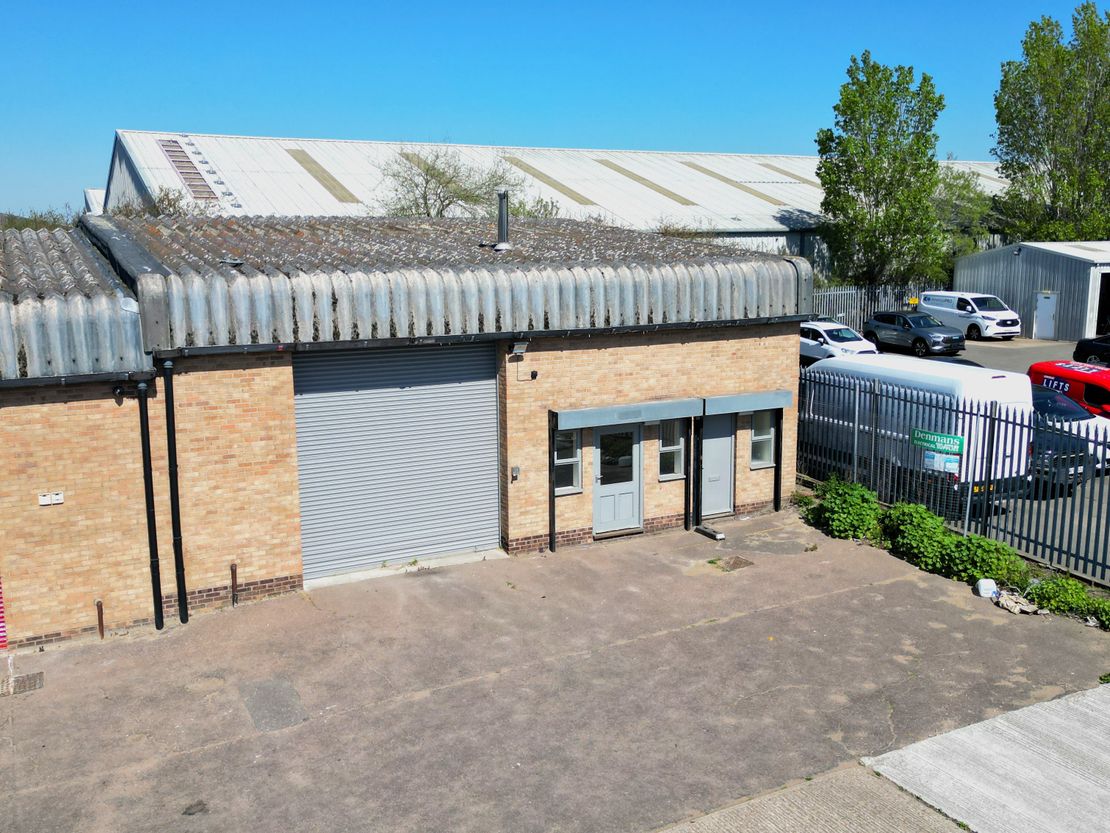 Unit 4 5 & 6, Springwood Court, Springwood Drive, Springwood Industrial Estate, Braintree, Essex, CM7 2GB