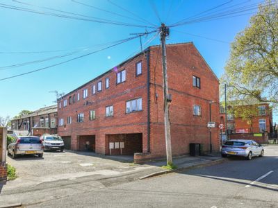 Property Image for Ramsey Court, Hucknall Road, Carrington, Nottingham, Nottinghamshire, NG5 1AS