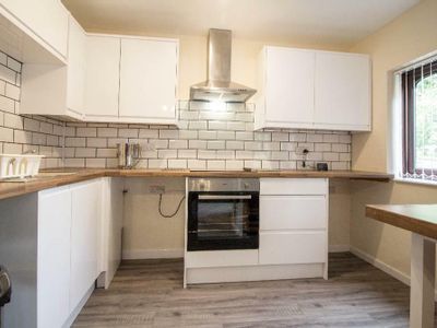 Property Image for Ramsey Court, Hucknall Road, Carrington, Nottingham, Nottinghamshire, NG5 1AS