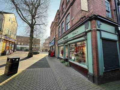 Property Image for Corner House, 20 Lad Lane, Newcastle-under-Lyme, ST5 1RE