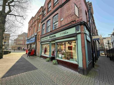 Property Image for Corner House, 20 Lad Lane, Newcastle-under-Lyme, ST5 1RE