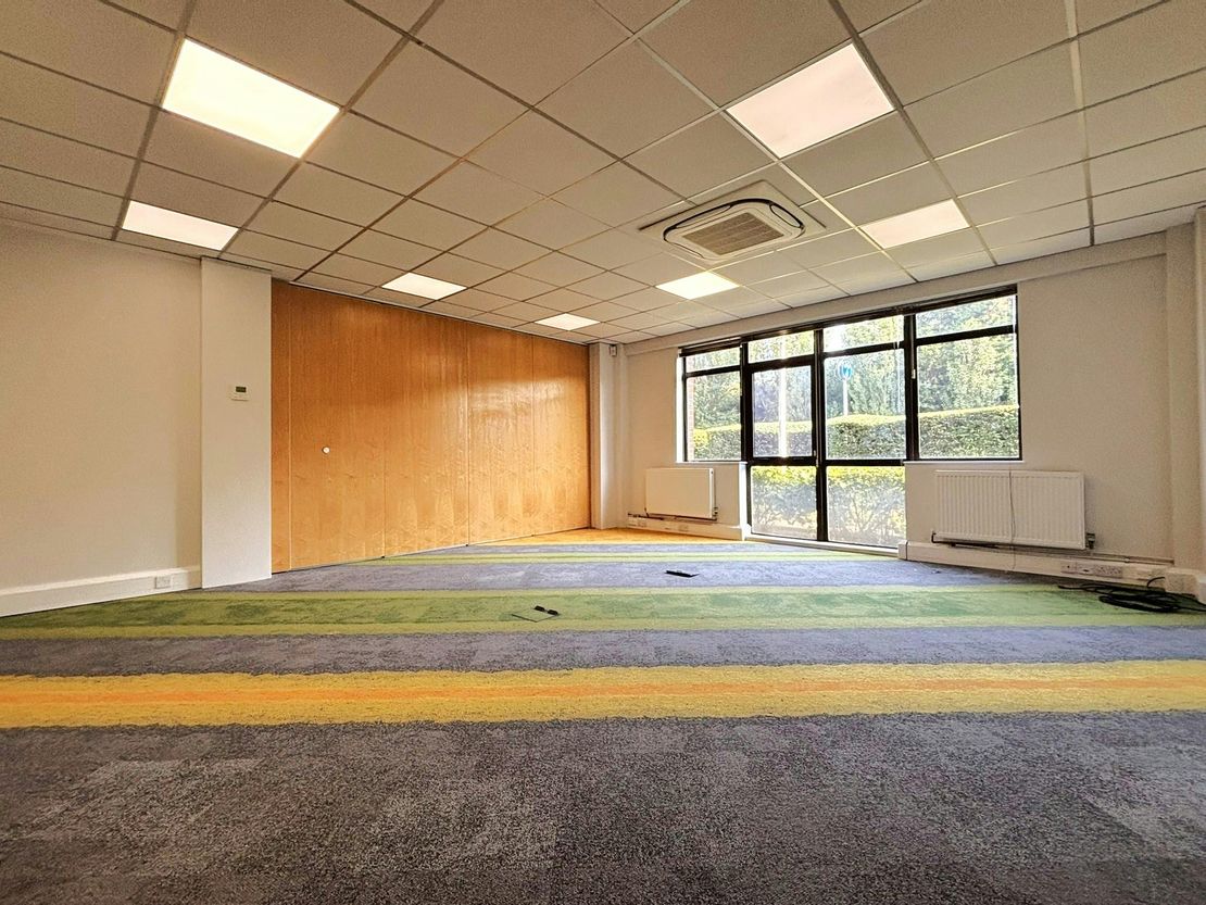 Unit 3-5 Albany Park, Cabot Lane, Poole, BH17 7BX