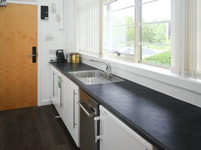 Property Image for Linford Pavilion, 7 Sunrise Parkway, Linford Wood, Milton Keynes, Buckinghamshire, MK14 6LS