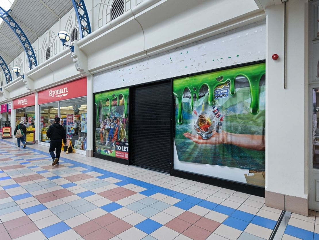 Unit 6 The Octagon Shopping Centre, Unit 6 The Octagon Shopping Centre, Burton on Trent, Derbyshire, DE14 3TN