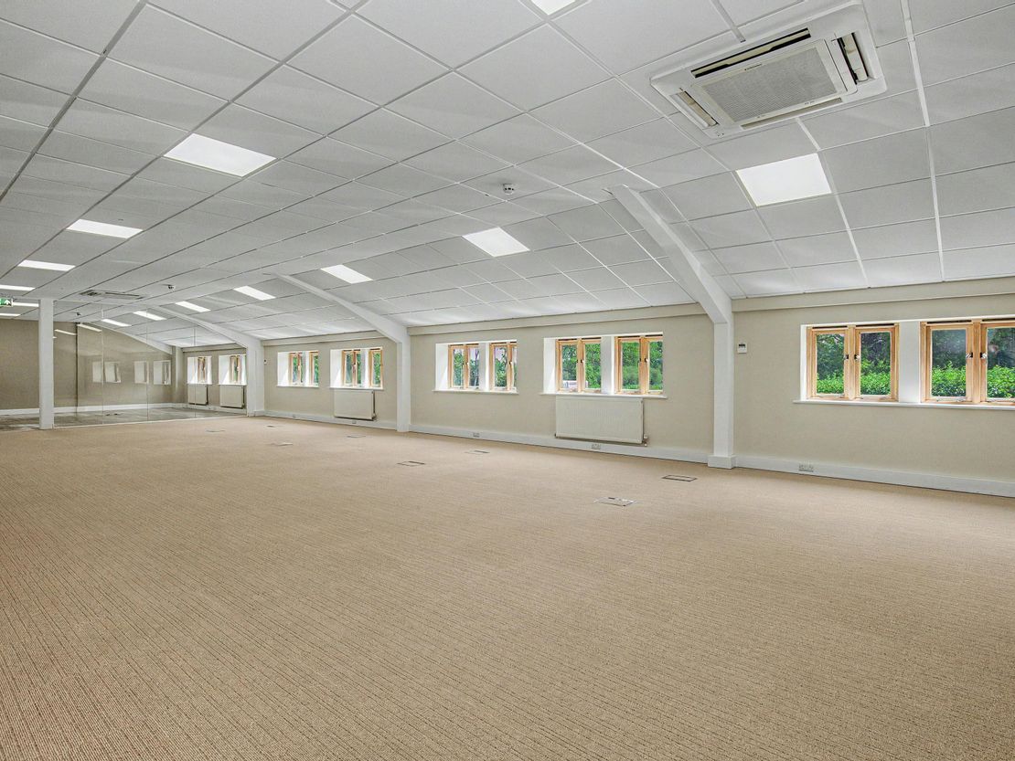 Southill Barn, Southill Business Park, Cornbury Park, Chipping Norton, OX7 3EW
