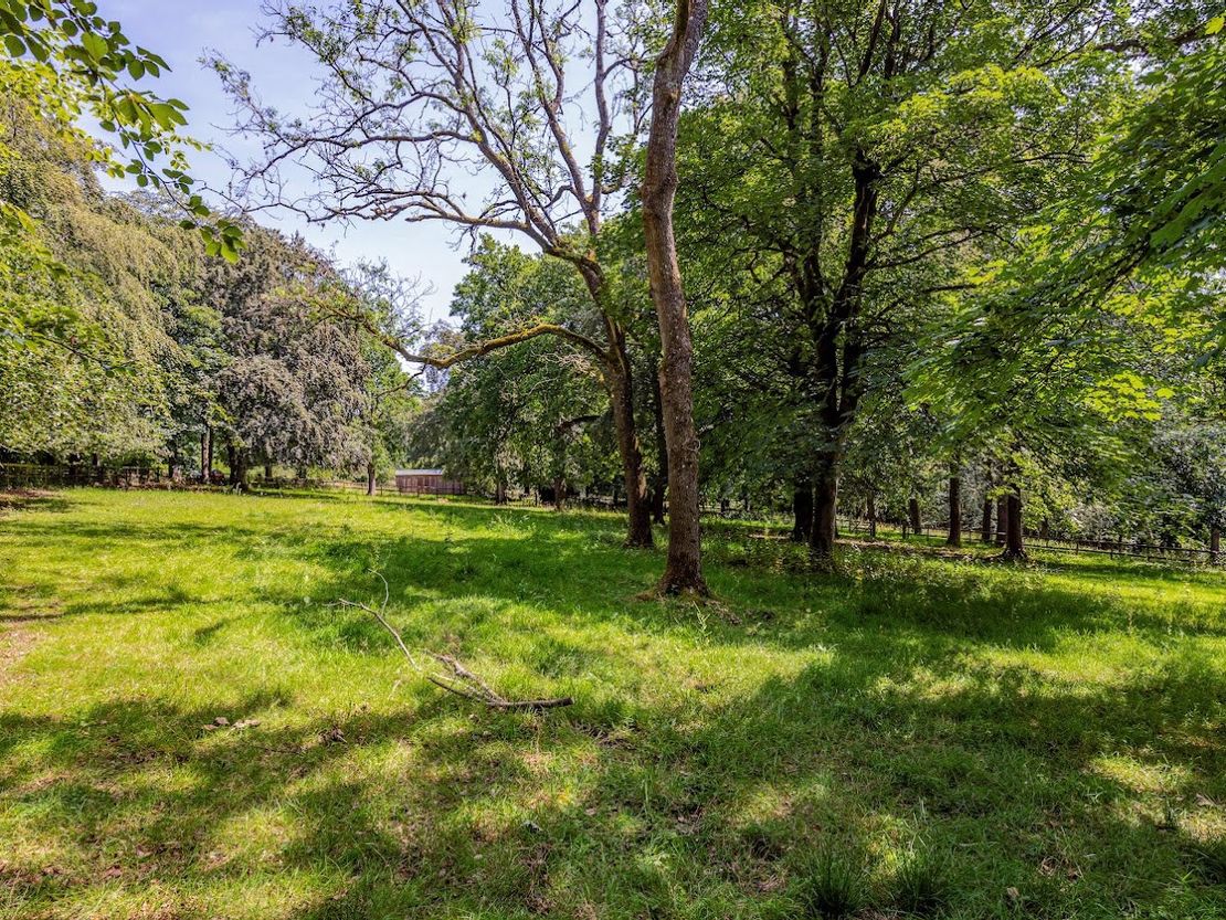 Land And Stables North Of, Lightwood Lane, Randwick, Gloucestershire, GL6 6JW