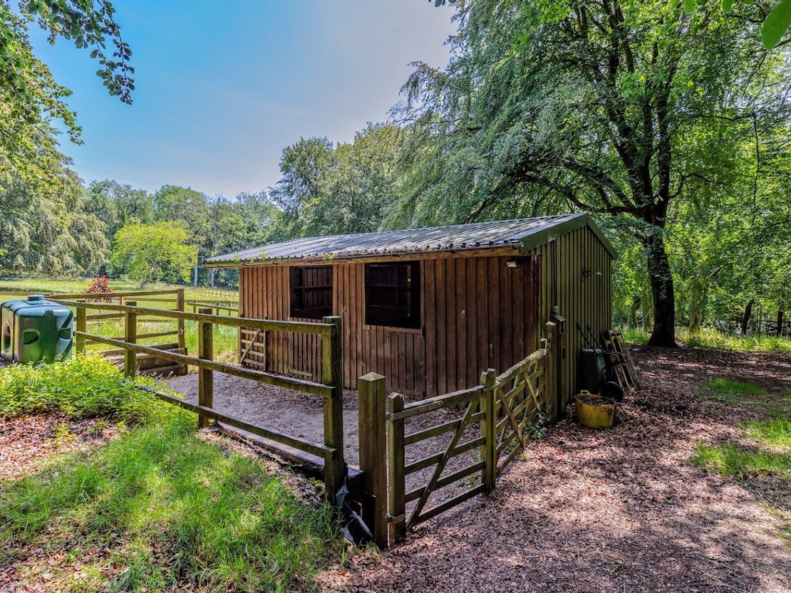 Land And Stables North Of, Lightwood Lane, Randwick, Gloucestershire, GL6 6JW