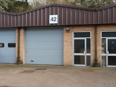 Property Image for 46 Britten Rd, Reading RG2 0AU