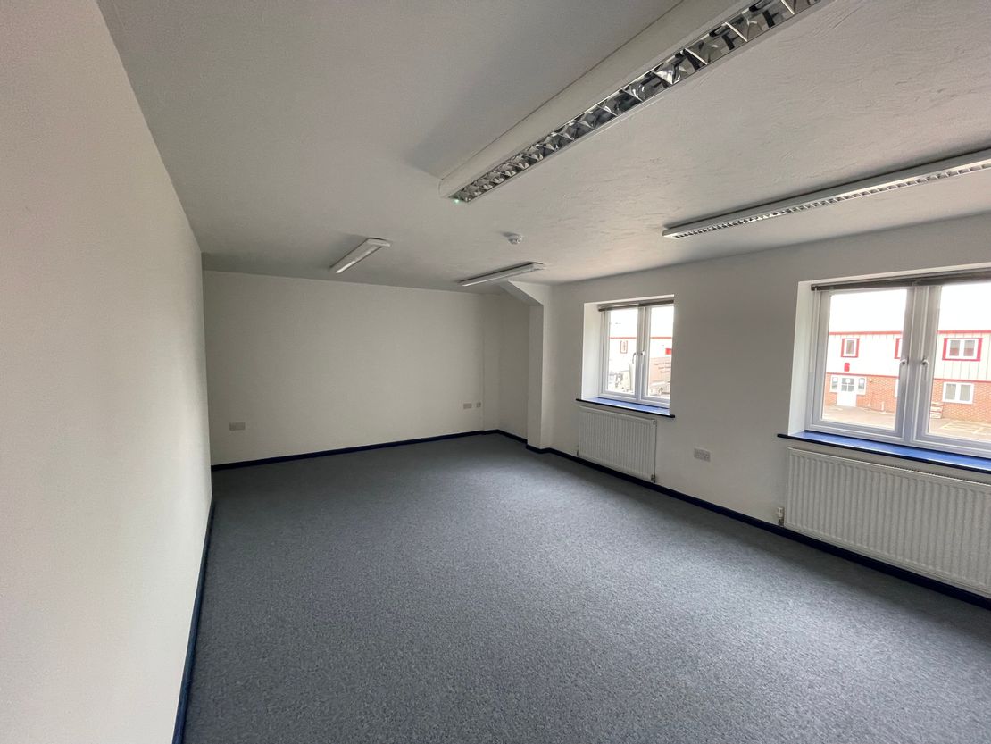 4A Edward Park, Grange Way, Colchester, Essex, CO2 8FZ
