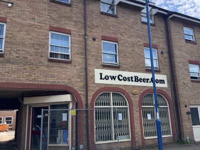 Property Image for 1 Priory Chambers, Priory Lane, St. Neots, Cambridgeshire, PE19 2BH