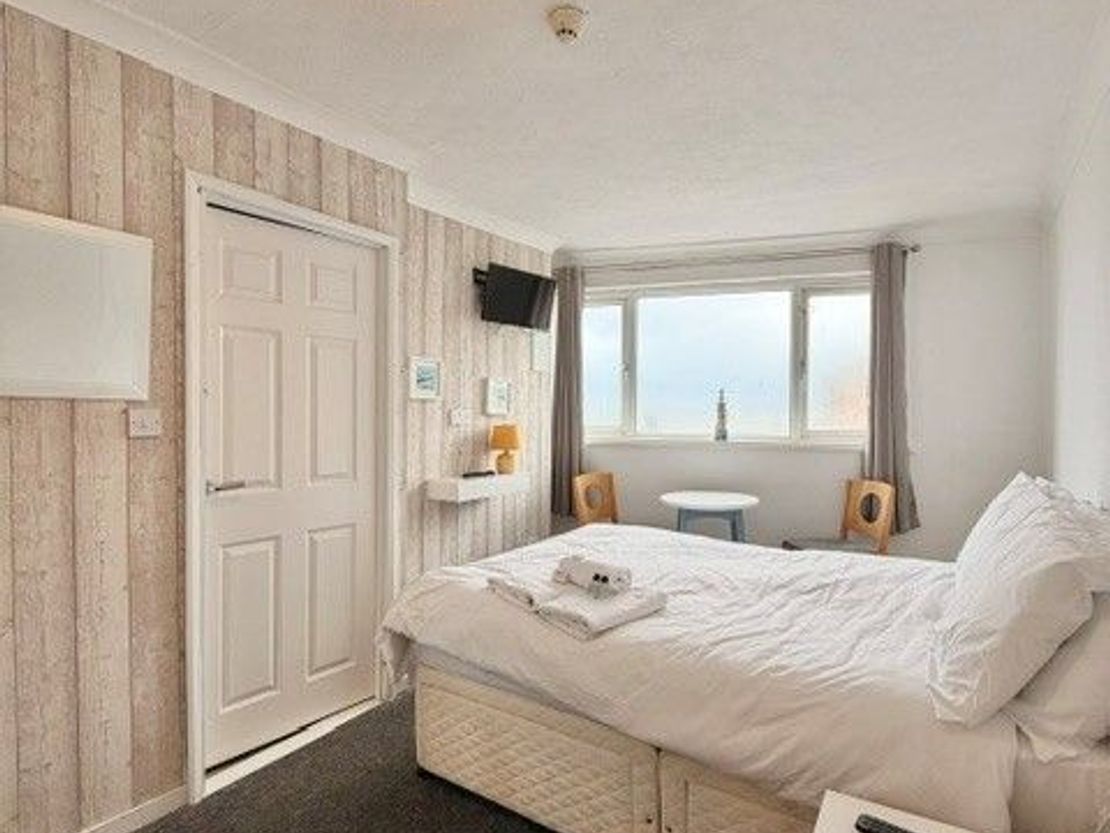 Bowies Lodge, 218 Promenade, Blackpool, FY1