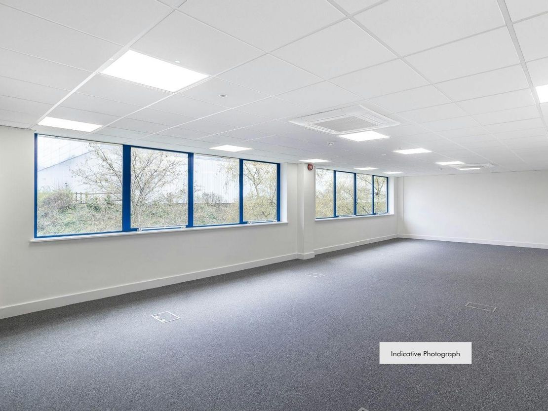 1 Maxted Corner, Maxted Road, Hemel Hempstead, HP2 7DX