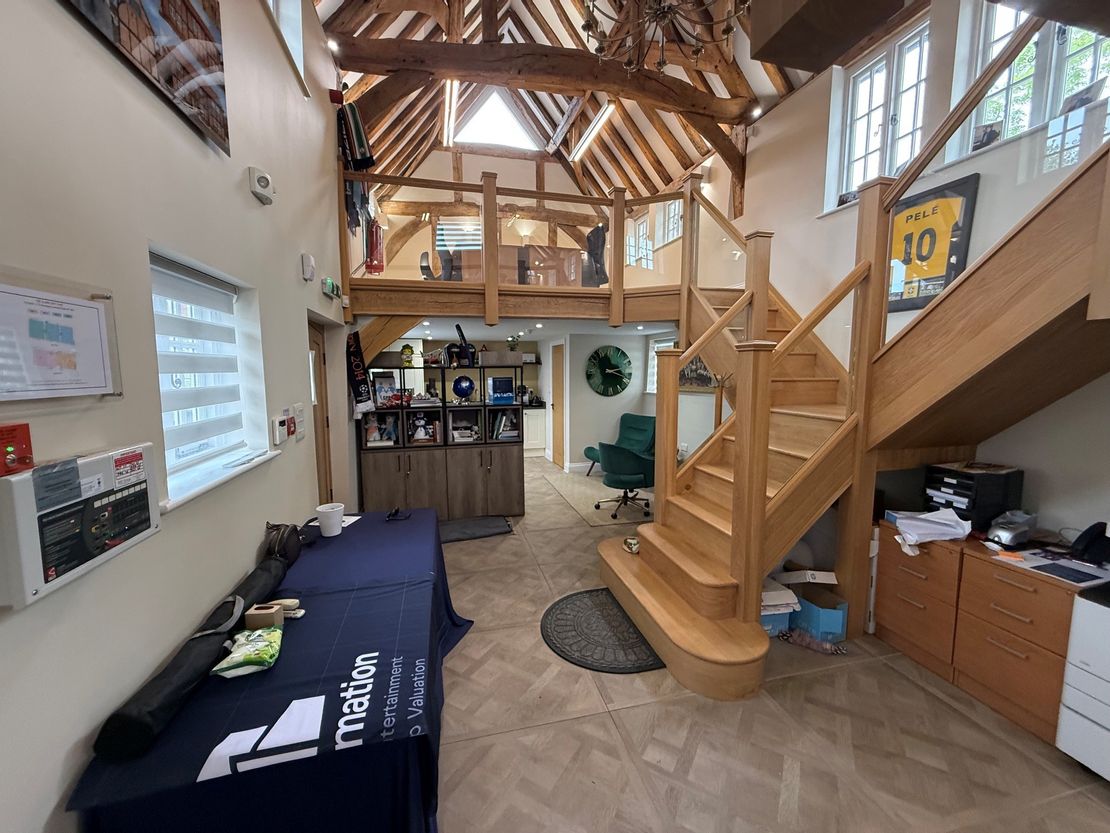The Barn, 12B The Broadway, Amersham, Buckinghamshire, HP7 0HP