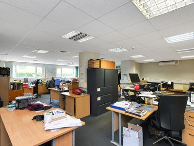 Property Image for 19 Glaisdale Drive East, Bilborough, Nottingham, Nottinghamshire, NG8 4LY