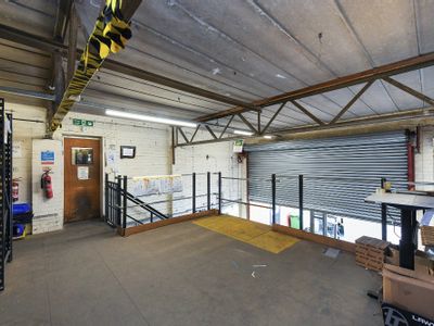 Property Image for 19 Glaisdale Drive East, Bilborough, Nottingham, Nottinghamshire, NG8 4LY