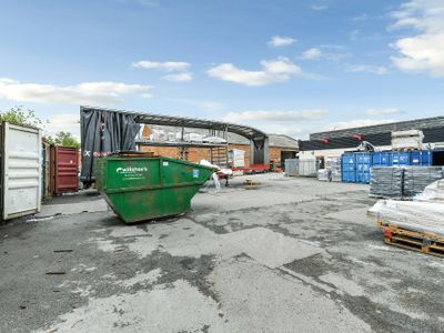 Property Image for 17 Glaisdale Drive East, Bilborough, Nottingham, Nottinghamshire, NG8 4LY