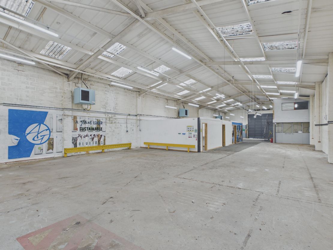 Unit 8 Hartford Way, Sealand Industrial Estate, Chester, CH1 4NT