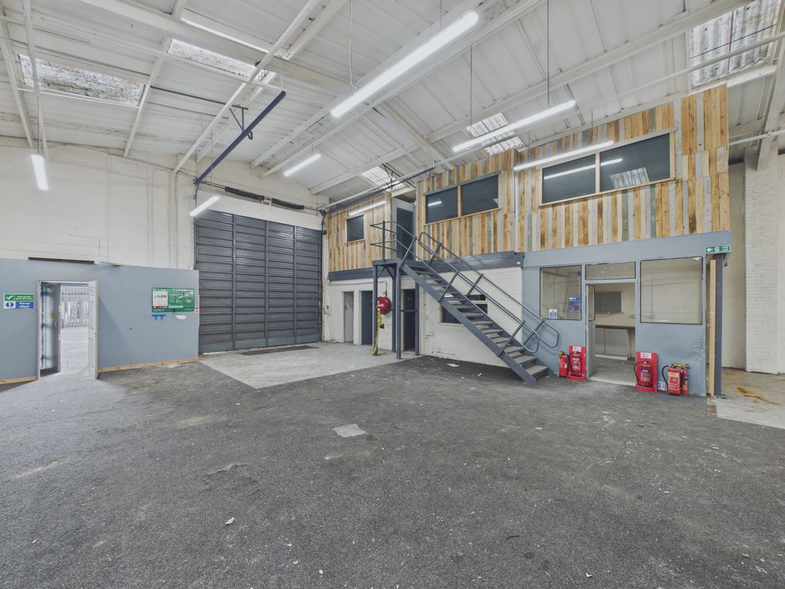 Unit 8 Hartford Way, Sealand Industrial Estate, Chester, CH1 4NT