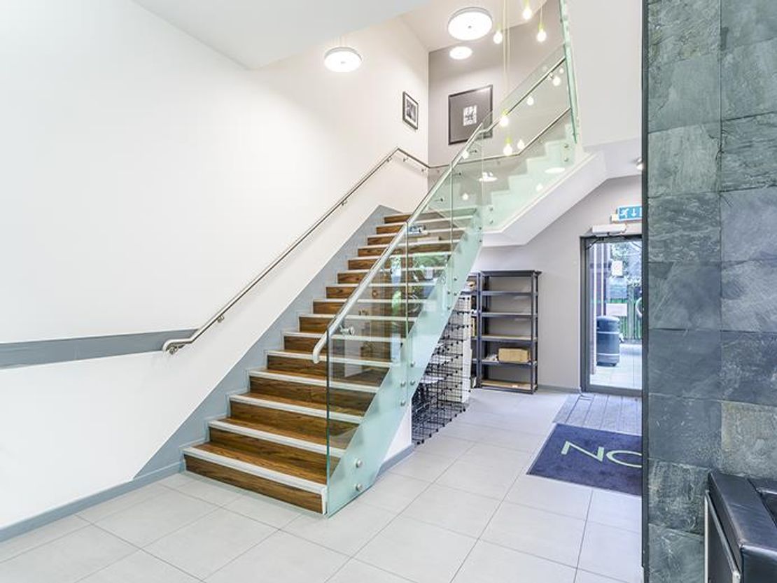 Avon Business Centre, 435 Stratford Road, Shirley, Solihull, B90 4AA