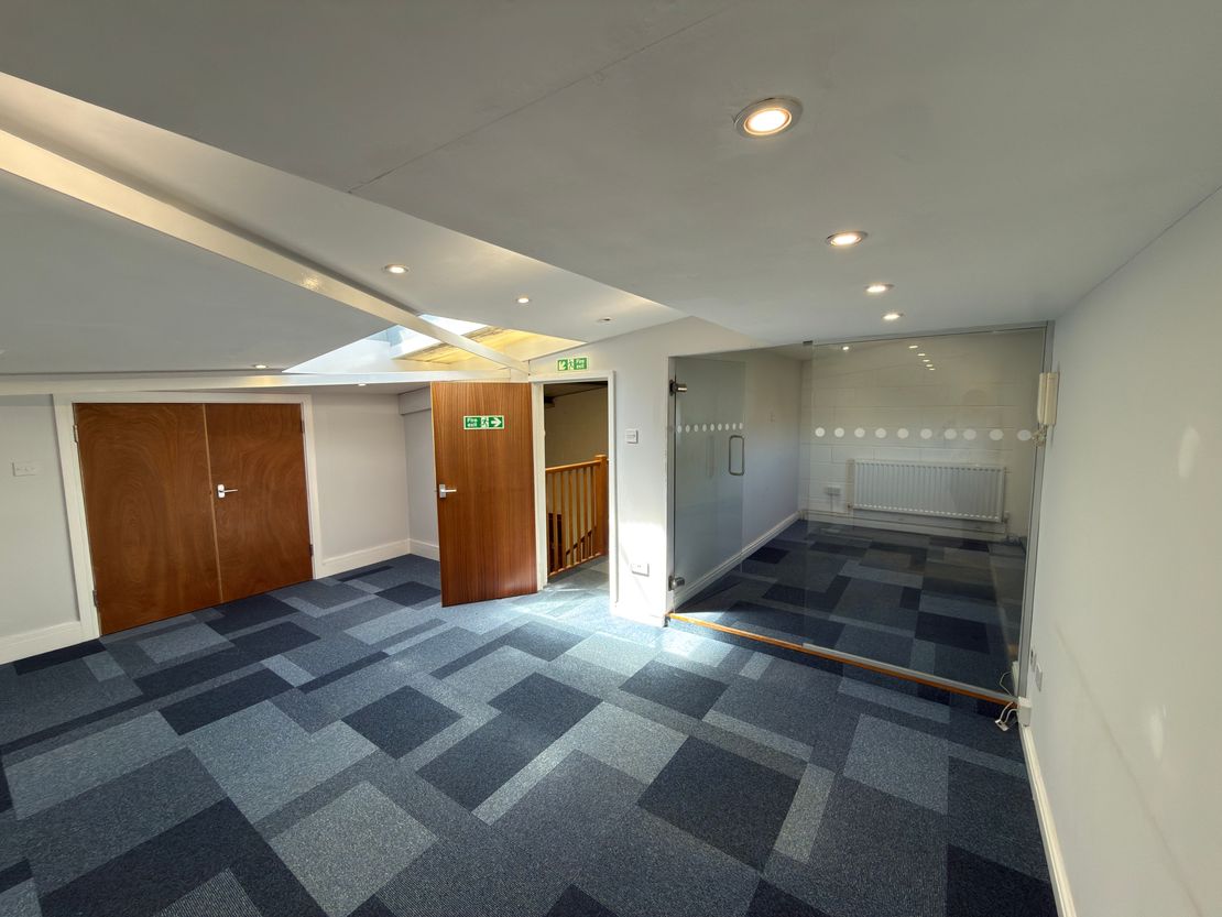 6-7 Palace Industrial Estate, Bircholt Road, Maidstone, Kent, ME15 9XU