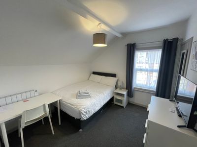 Property Image for Bath Street, Rugby, Warwickshire, CV21 3JF