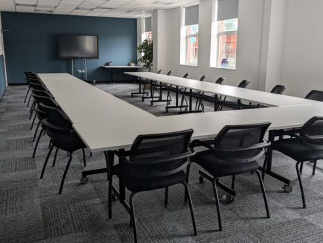 Stoke Business Lodge - Trent House, Victoria Road, Stoke-on-Trent, Staffordshire, ST4 2LW