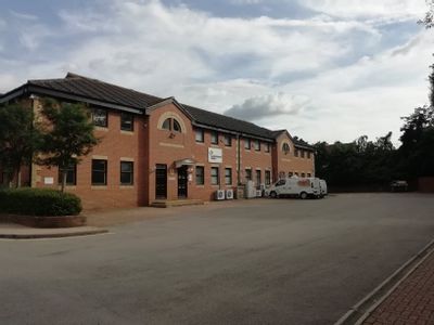 Property Image for 3 Tanners Yard, London Road, Bagshot, GU19 5HD