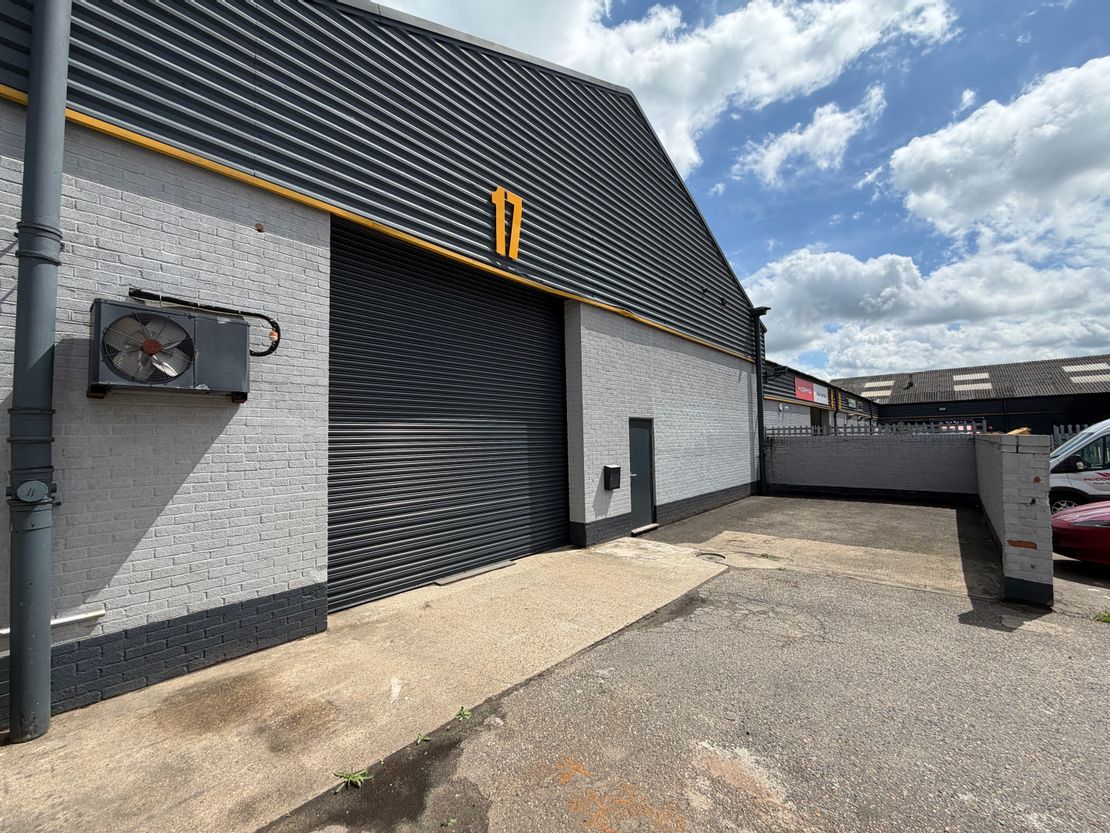17 Redhills Road, South Woodham Ferrers, Chelmsford, Essex, CM3 5UP