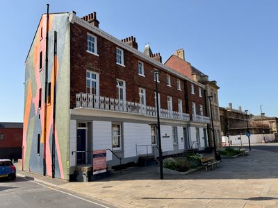 Property Image for 6-8 Bond Terrace, Wakefield, WF1 2HW