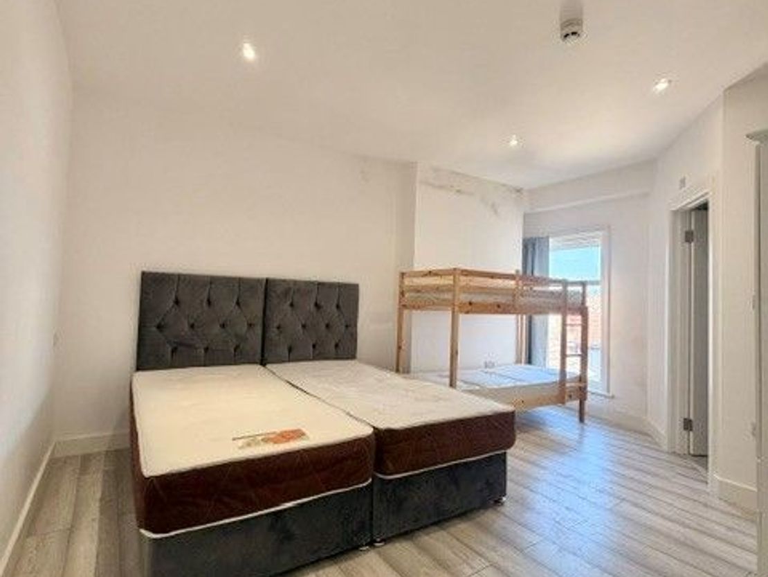 Warley Road, Blackpool, FY1
