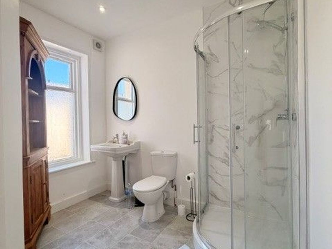 Warley Road, Blackpool, FY1