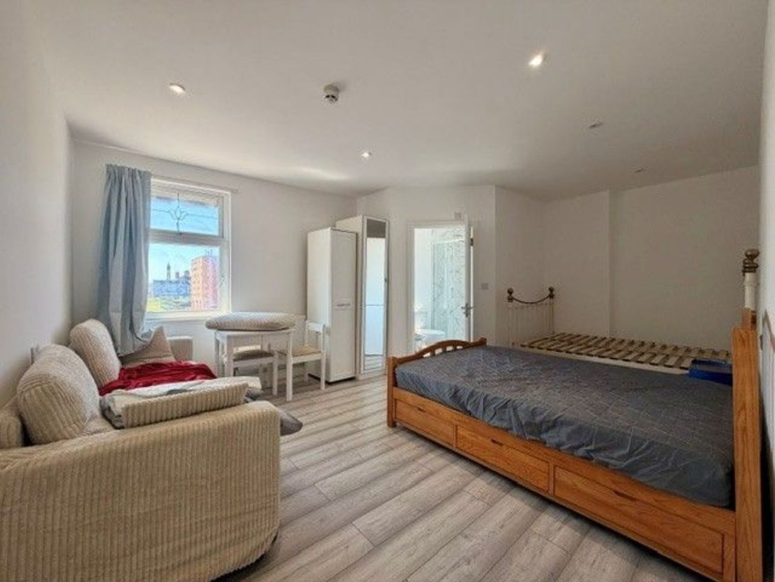 Warley Road, Blackpool, FY1