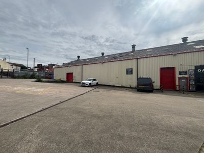 Property Image for Tilehouse, 35A Ings Road, Wakefield, West Yorkshire, WF1 1DY