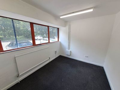 Property Image for Unit 7, Carters Lane, Kiln Farm, Milton Keynes, MK11 3ER